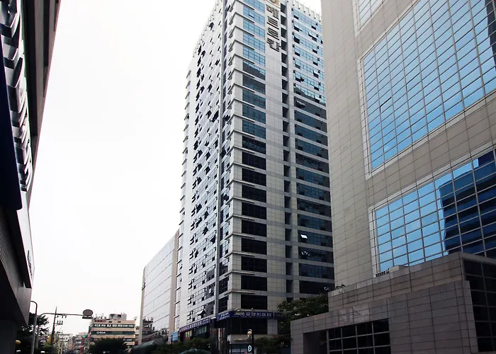 Khan Apartment